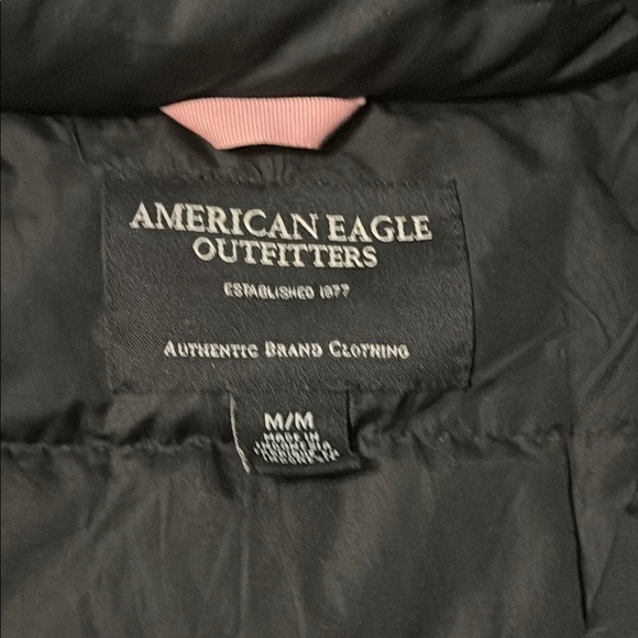 American Eagle Outfitters wonens Black Puffer Vest size medium - Picture 2 of 6
